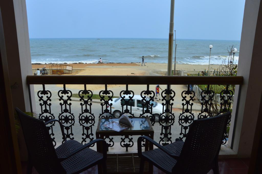Cours Chabrol Hotel Pondicherry Bilik gambar